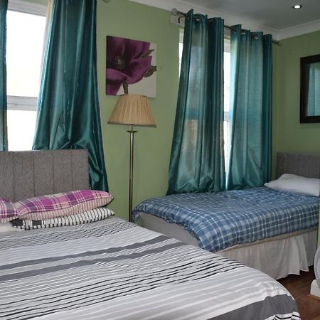 Three Bedroom House Lancaster Road London Ngoại thất bức ảnh