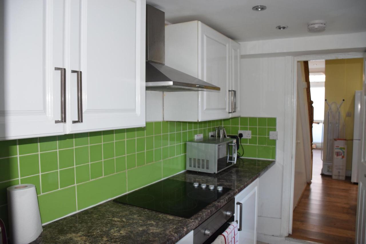 Three Bedroom House Lancaster Road London Ngoại thất bức ảnh