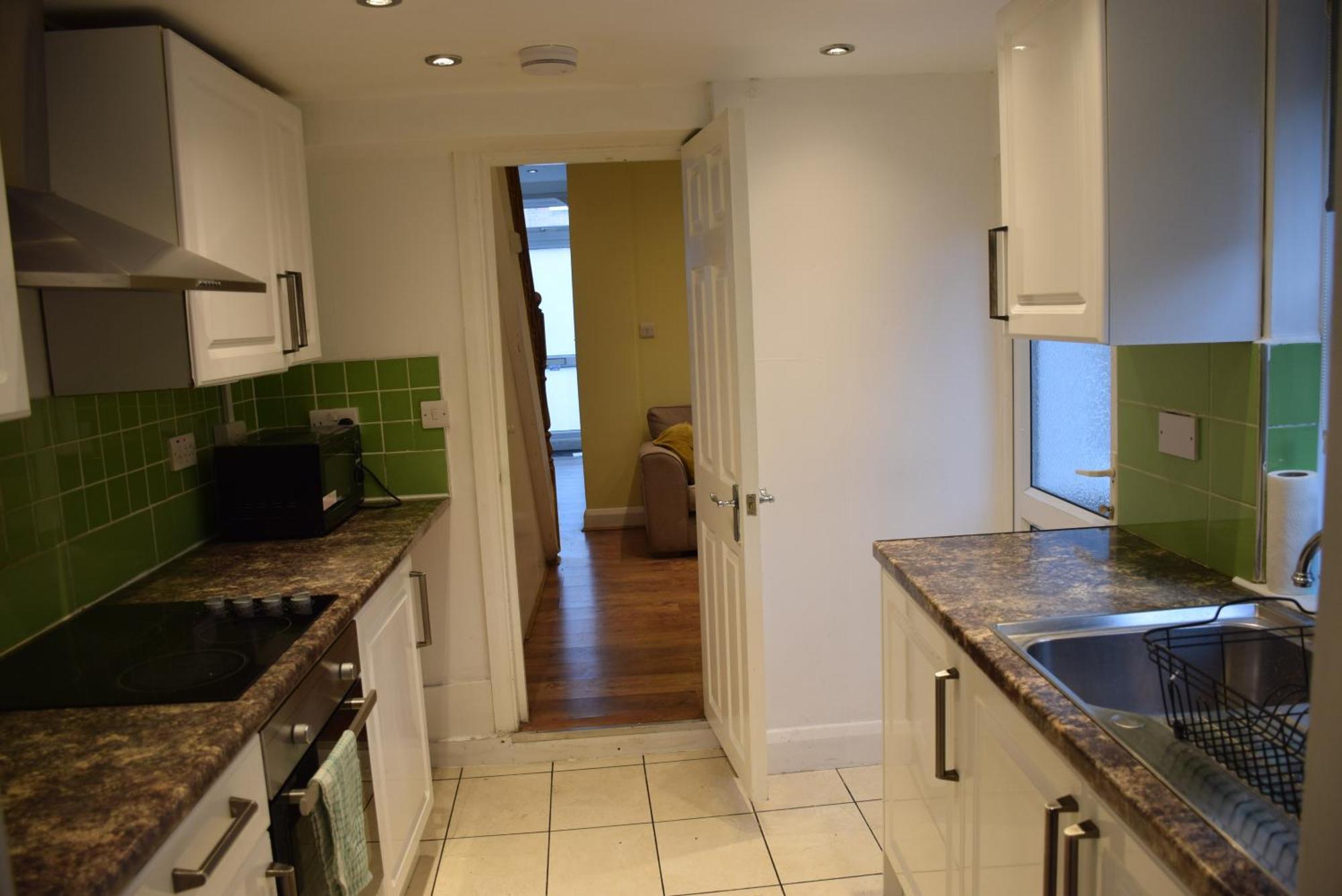 Three Bedroom House Lancaster Road London Ngoại thất bức ảnh